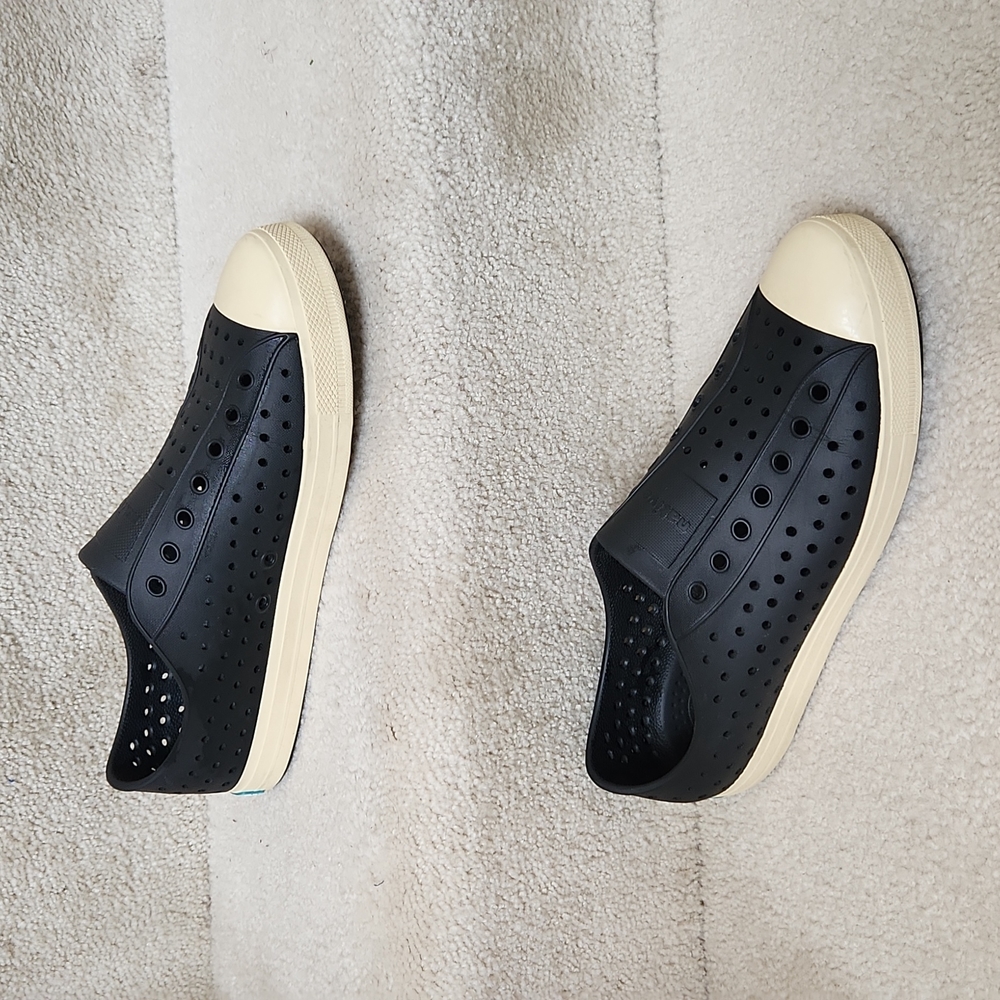Rubber shoes
